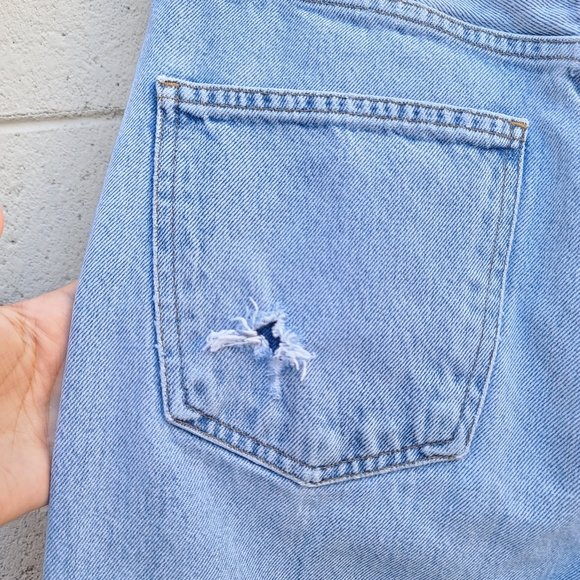 Agolde | 90's Mid Rise Loose Fit in Captured Size 24 - Picture 11 of 13